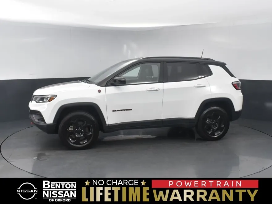 2023 Jeep Compass Trailhawk photo 1
