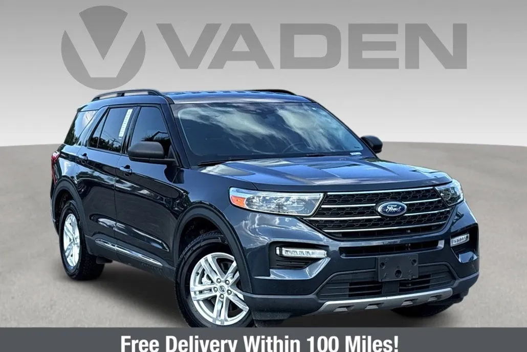 2022 Ford Explorer XLT photo 1