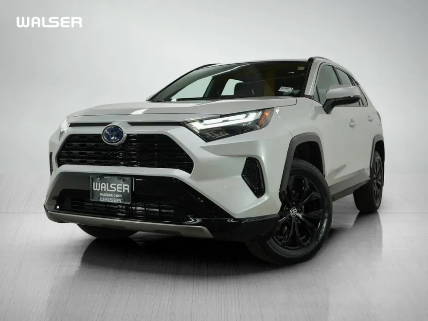 2024 Toyota RAV4 Hybrid SE photo 1