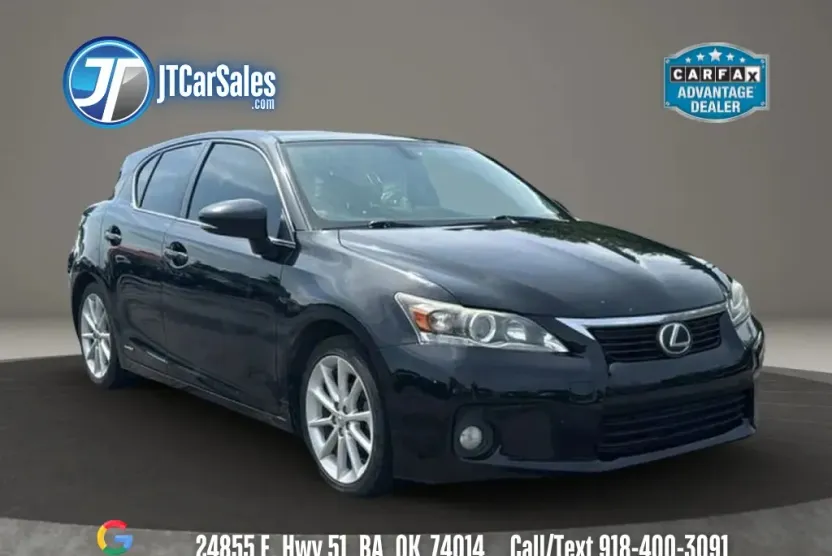 2013 Lexus CT 200h photo 1