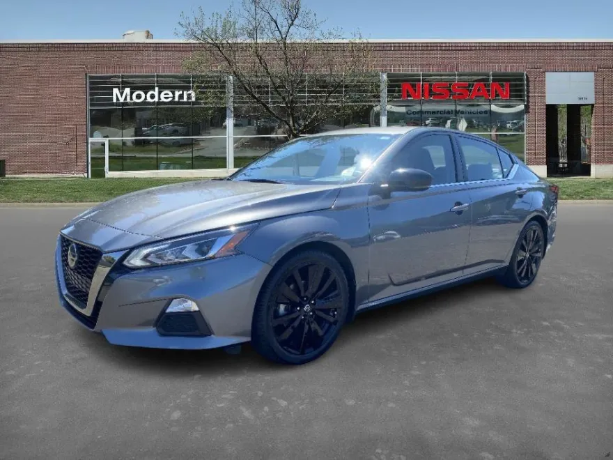 2021 Nissan Altima 2.5 SR photo 1