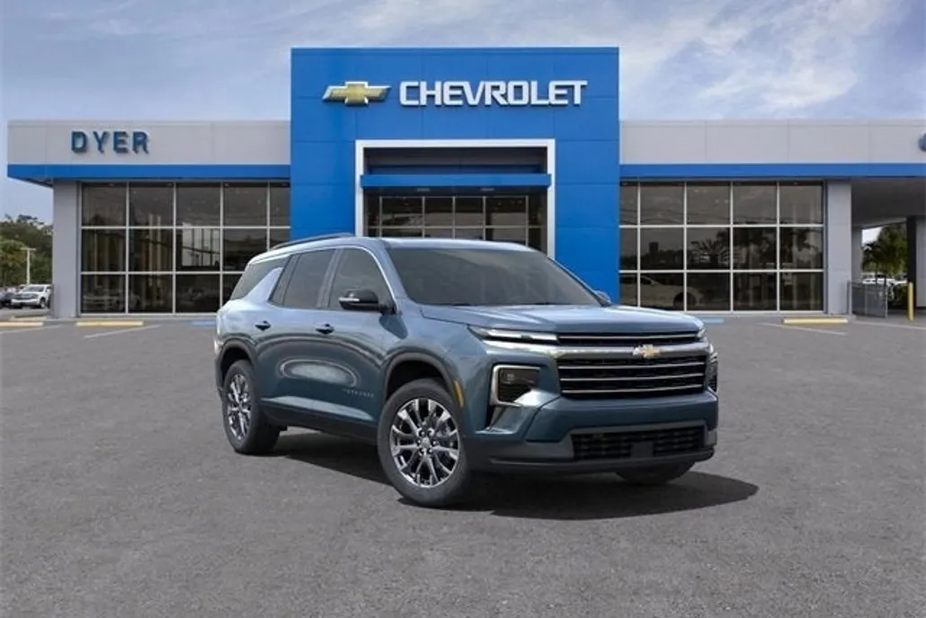 2025 Chevrolet Traverse photo 1