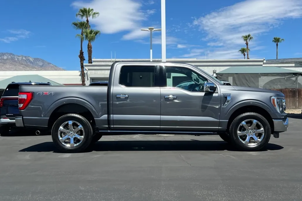 2023 Ford F-150 Lariat photo 1