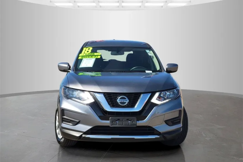2018 Nissan Rogue S photo 1