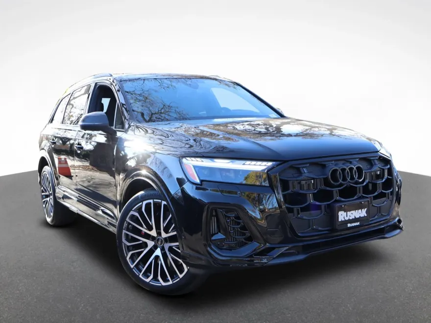 2025 Audi SQ7 Prestige photo 1