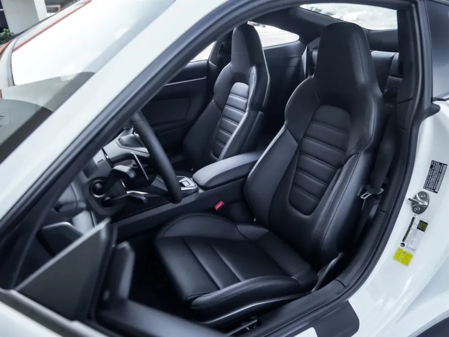 2022 Porsche 911 Turbo S photo 17