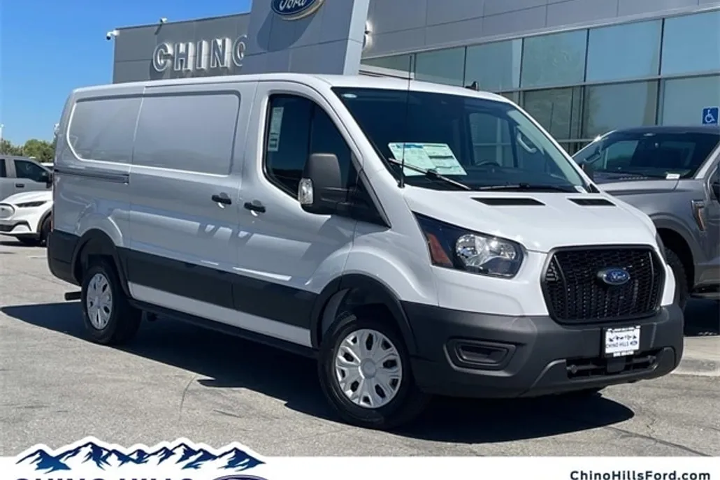 2025 Ford Transit photo 1