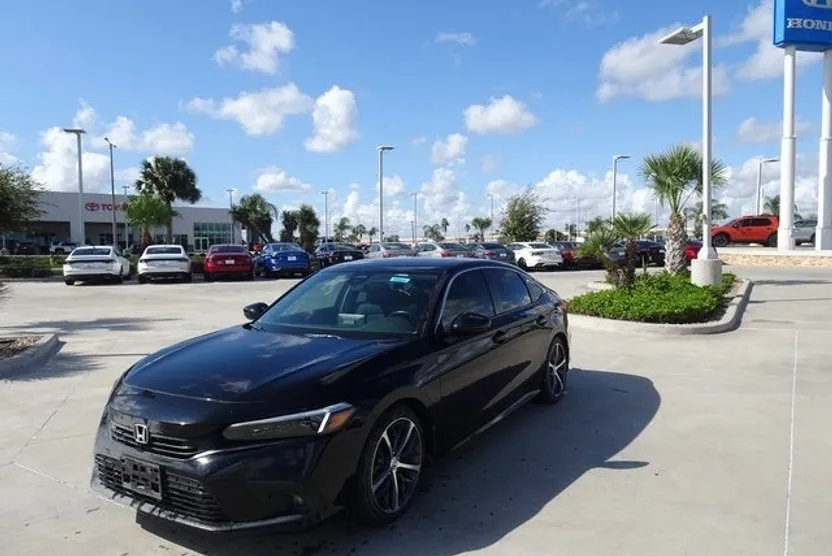 2024 Honda Civic Touring photo 1