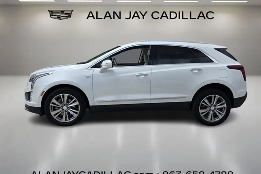 2021 Cadillac XT5 Premium Luxury photo 1