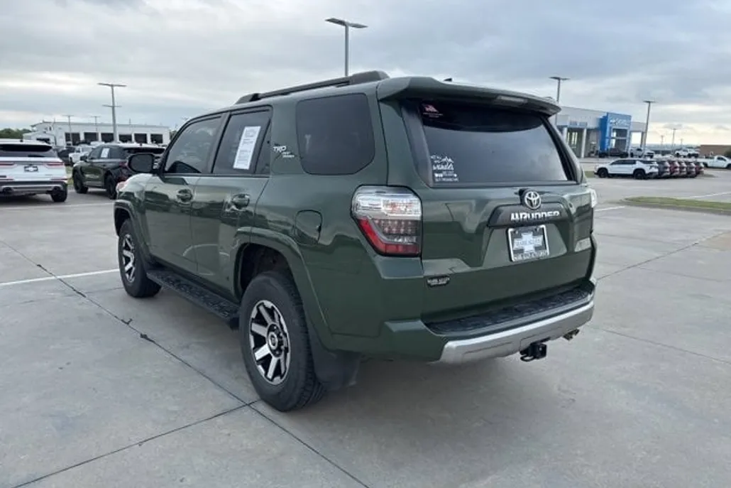 2022 Toyota 4Runner TRD photo 1