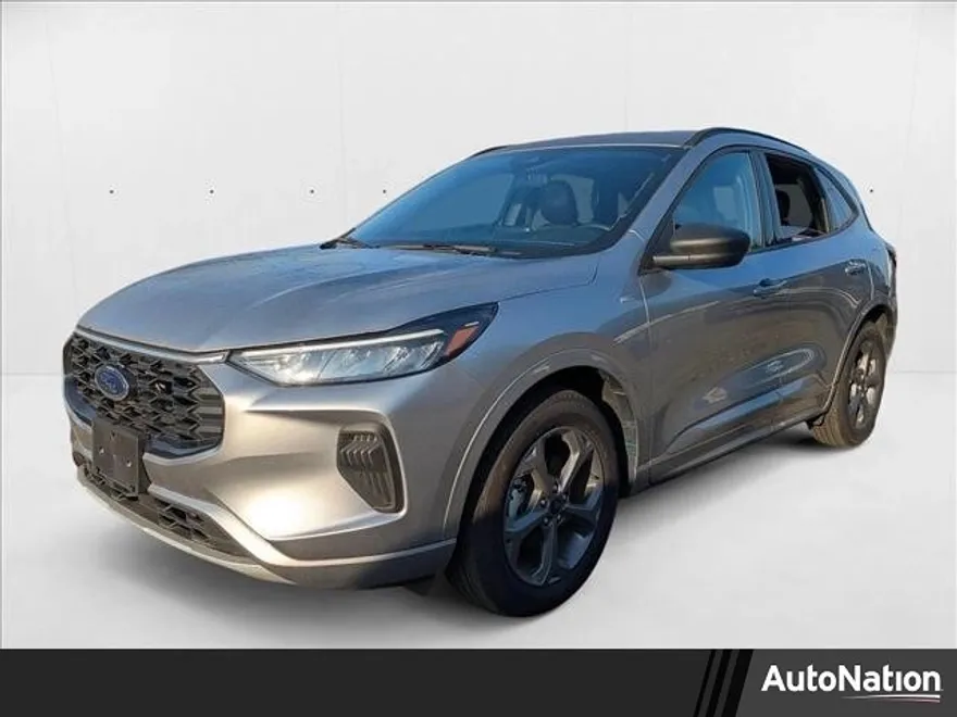 2023 Ford Escape ST-Line photo 1