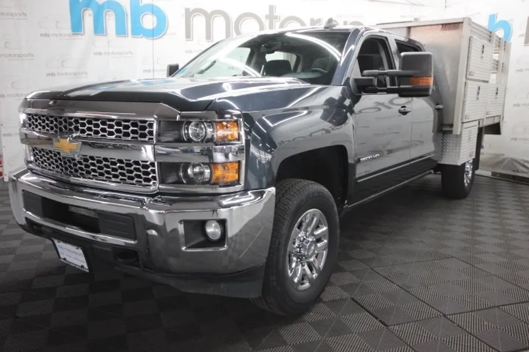 2019 Chevrolet Silverado 3500HD LT photo 1