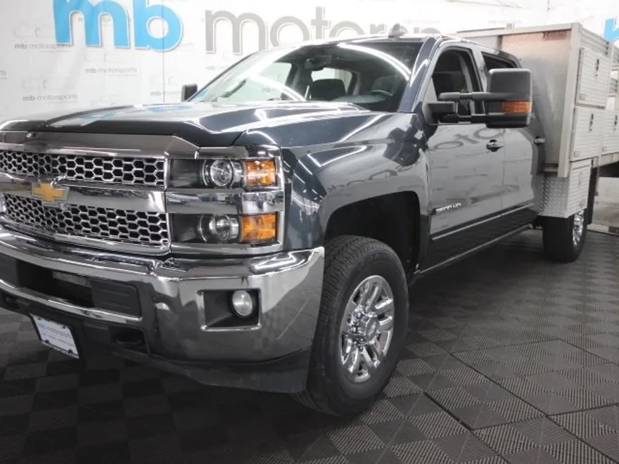 2019 Chevrolet Silverado 3500HD LT photo 1