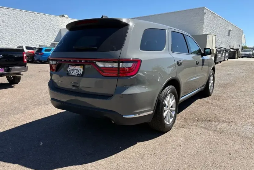 2021 Dodge Durango SXT photo 1