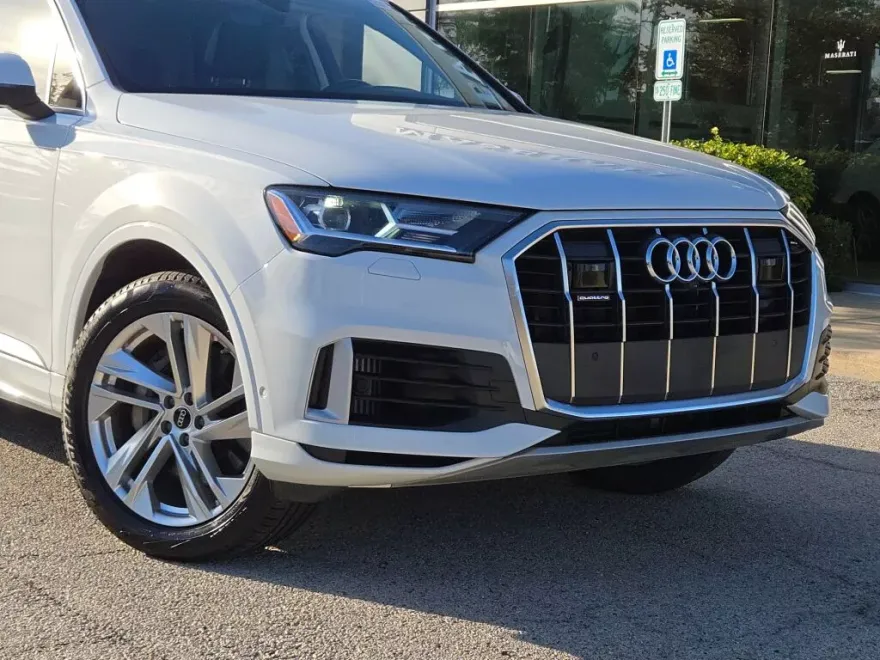 2022 Audi Q7 55 Premium Plus photo 1