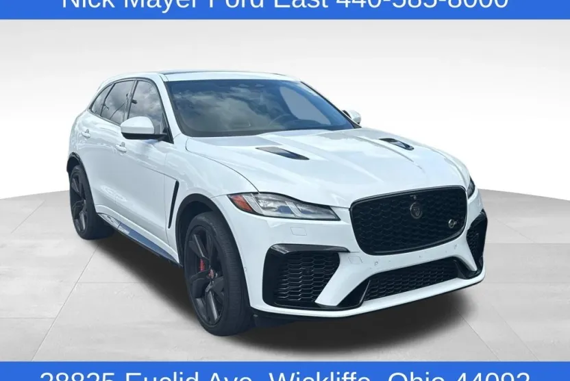 2022 Jaguar F-PACE SVR photo 1