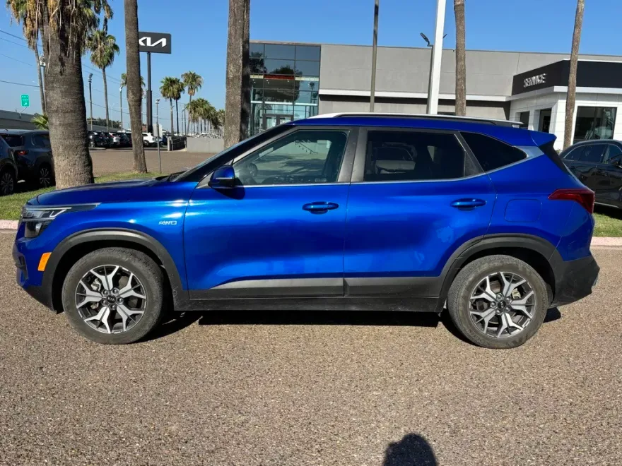 2021 Kia Seltos EX photo 1