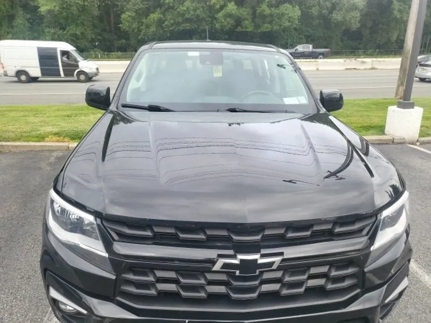2022 Chevrolet Colorado LT photo 1
