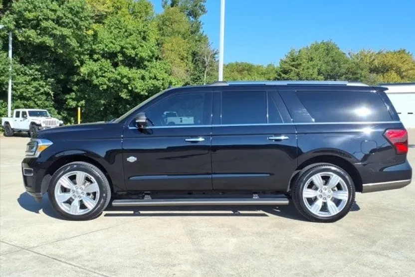2024 Ford Expedition MAX King Ranch photo 1