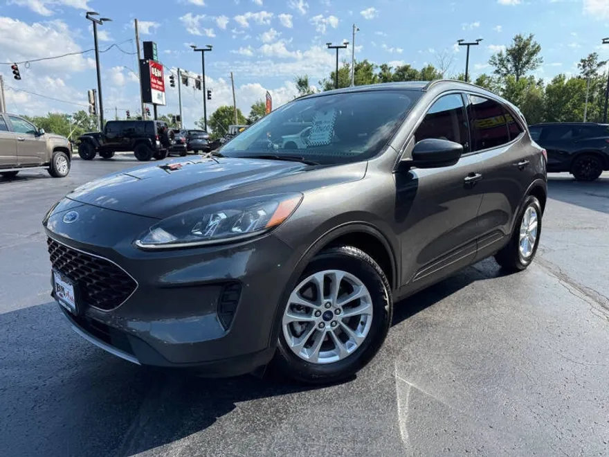 2020 Ford Escape SE photo 1