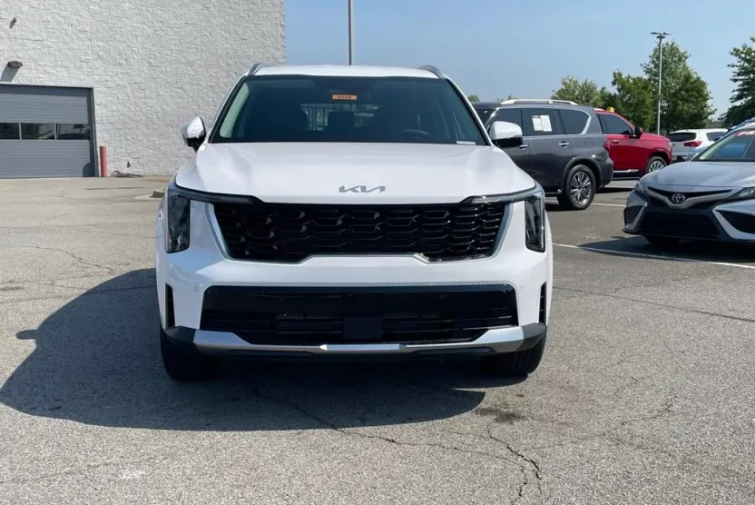2026 Kia Sorento S photo 1
