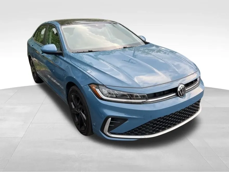 2025 Volkswagen Jetta 1.5T SE photo 1
