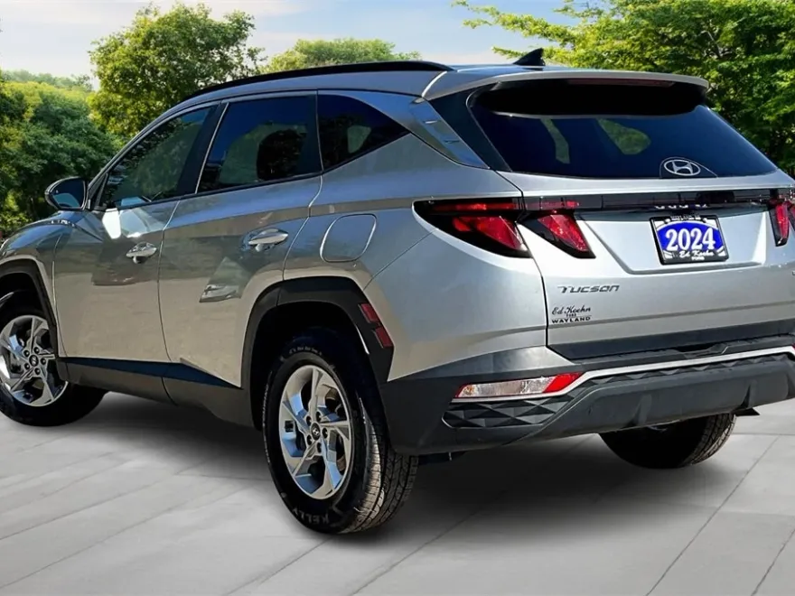 2024 Hyundai Tucson SEL photo 1
