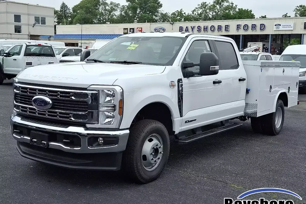 2025 Ford F-350 XL photo 1