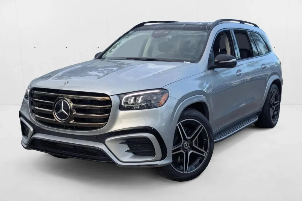 2026 Mercedes Benz GLS 450 4MATIC photo 1