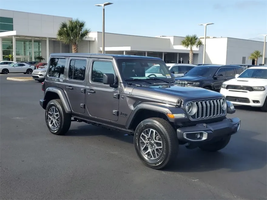 2025 Jeep Wrangler Sahara photo 1