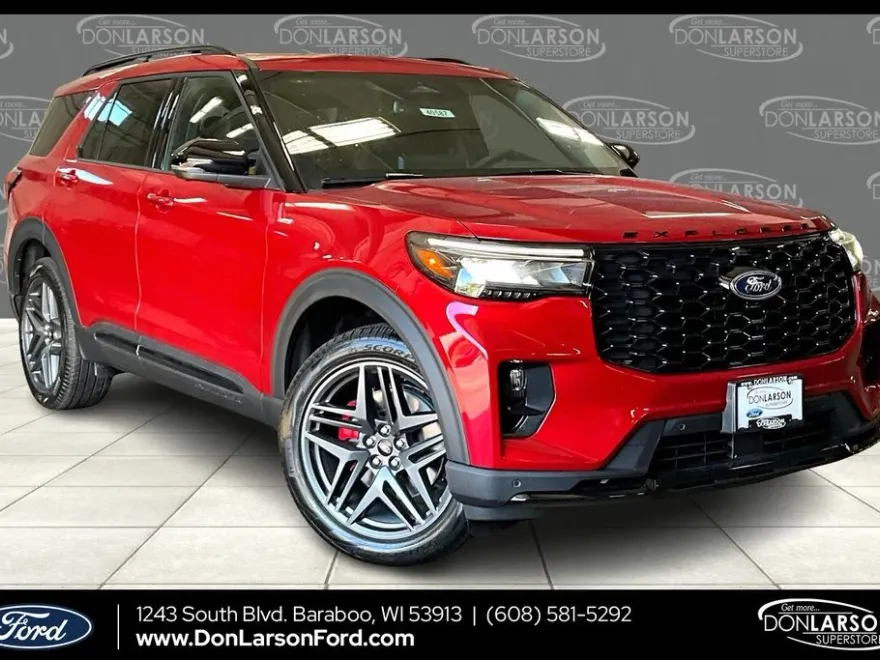 2025 Ford Explorer ST-Line photo 1