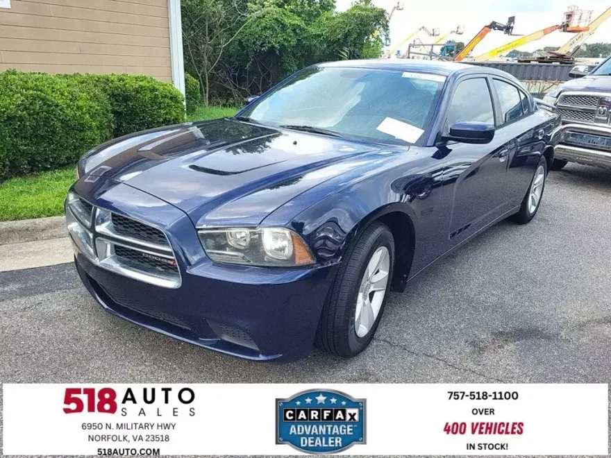 2013 Dodge Charger SE photo 1