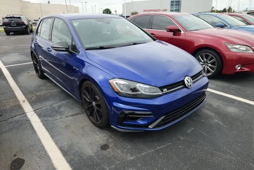 2019 Volkswagen Golf R 4Motion photo 1