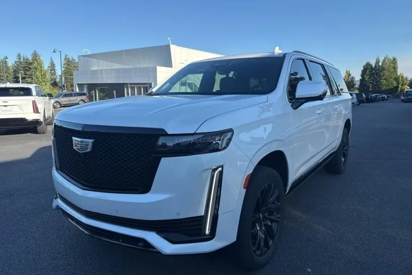 2022 Cadillac Escalade ESV Sport Platinum photo 1