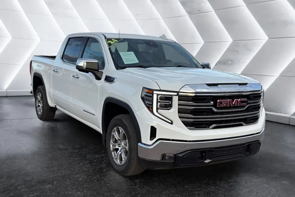 2024 Gmc Sierra 1500 SLT photo 1