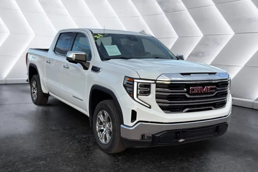 2024 Gmc Sierra 1500 SLT photo 1