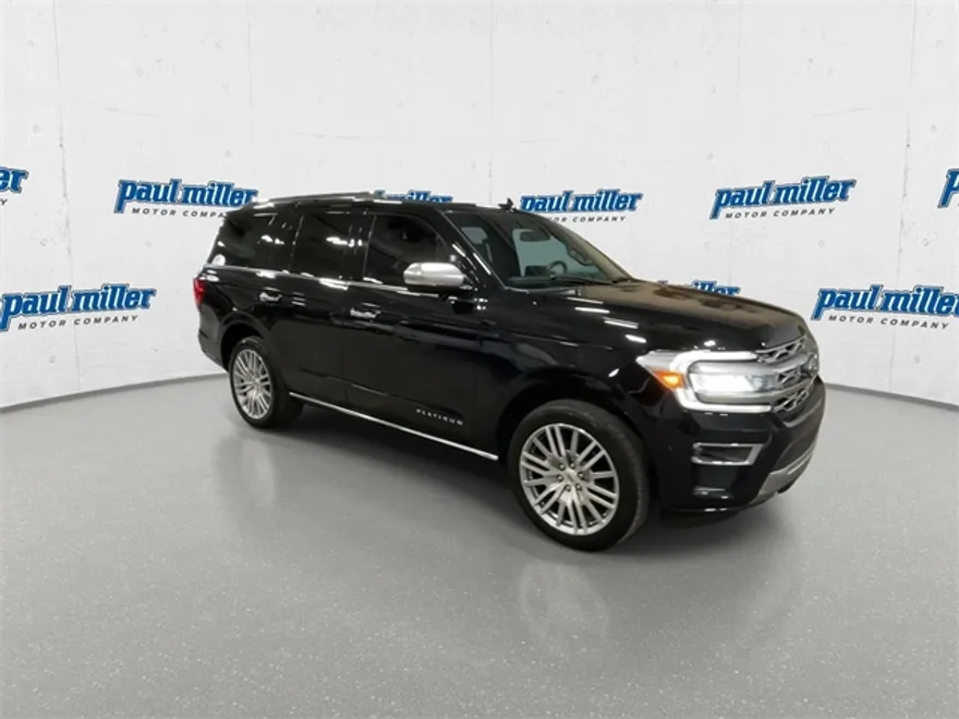 2023 Ford Expedition Platinum photo 1