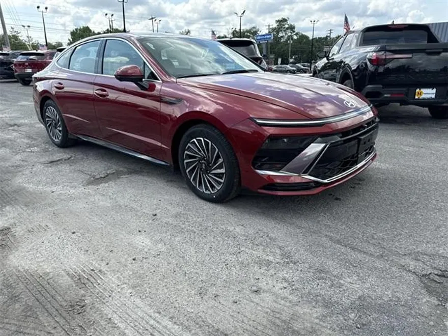 2024 Hyundai Sonata Hybrid Limited photo 1