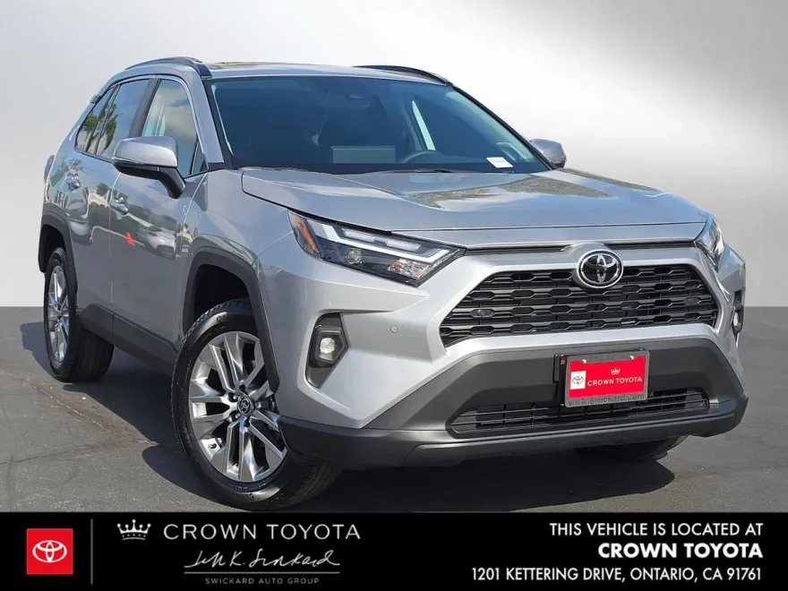 2025 Toyota RAV4 XLE Premium photo 1