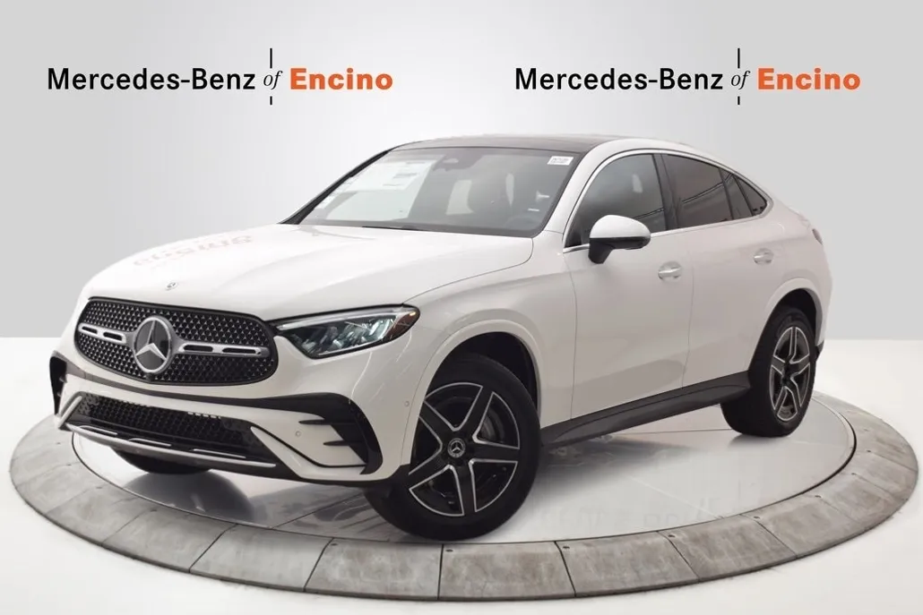 2025 Mercedes Benz GLC 300 4MATIC photo 1