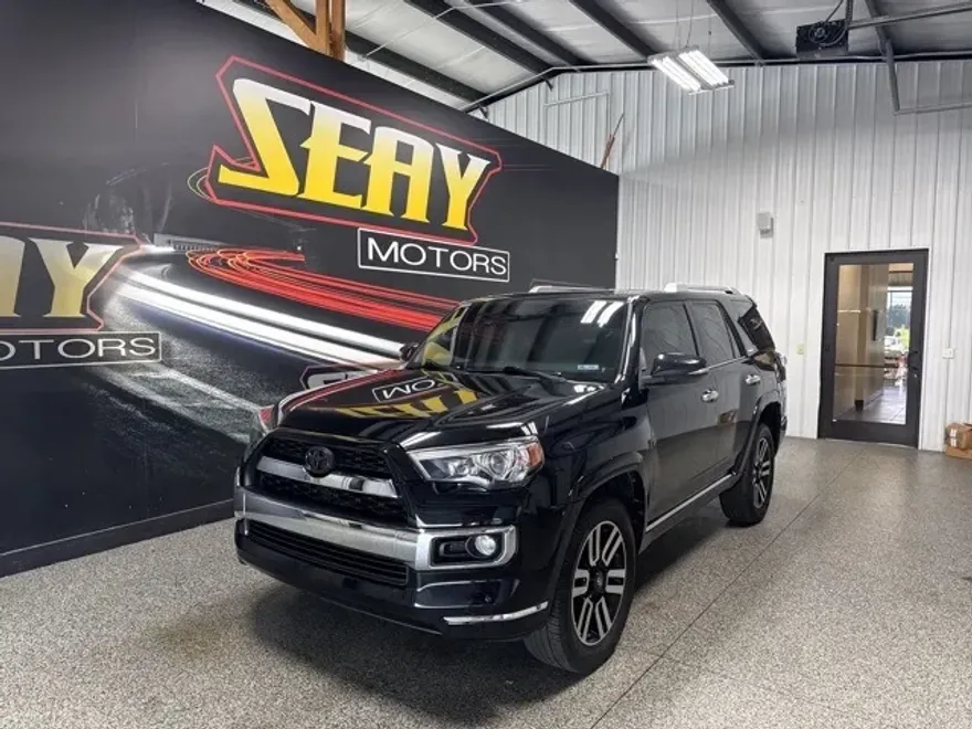 2019 Toyota 4Runner Limited photo 1