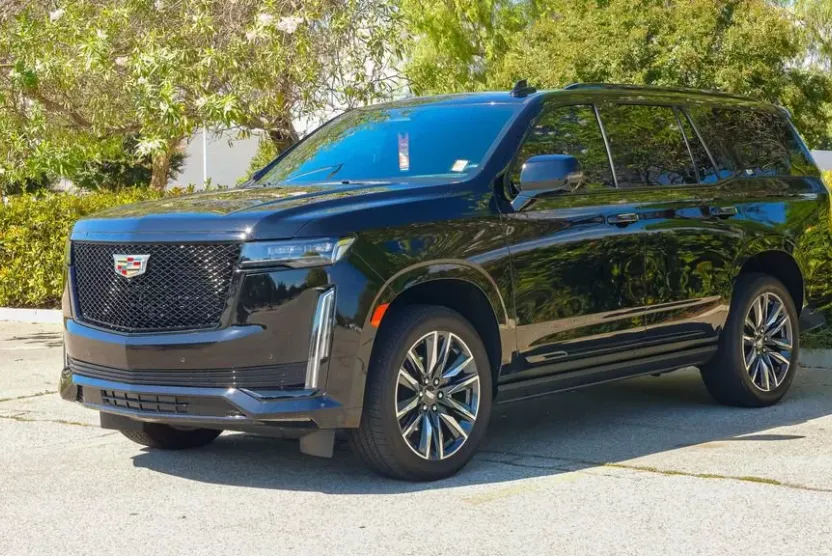2024 Cadillac Escalade Sport Platinum photo 1