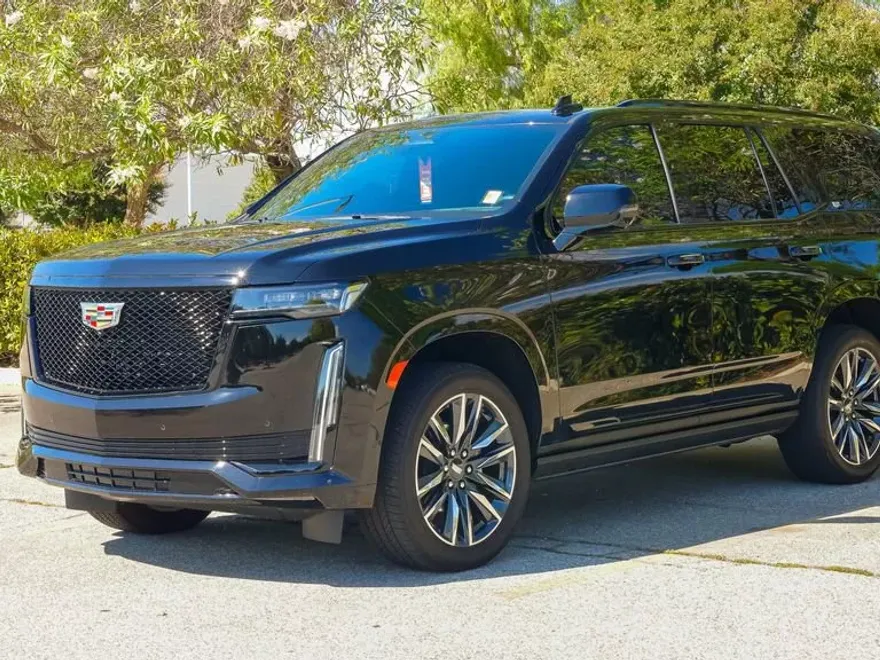 2024 Cadillac Escalade Sport Platinum photo 1