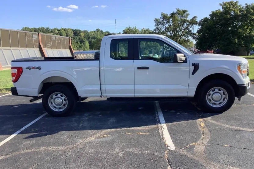 2021 Ford F-150 XL photo 1