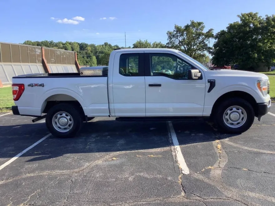 2021 Ford F-150 XL photo 1