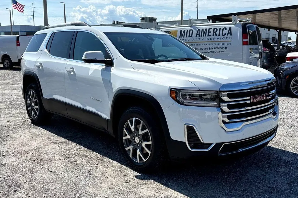 2023 Gmc Acadia SLT photo 1