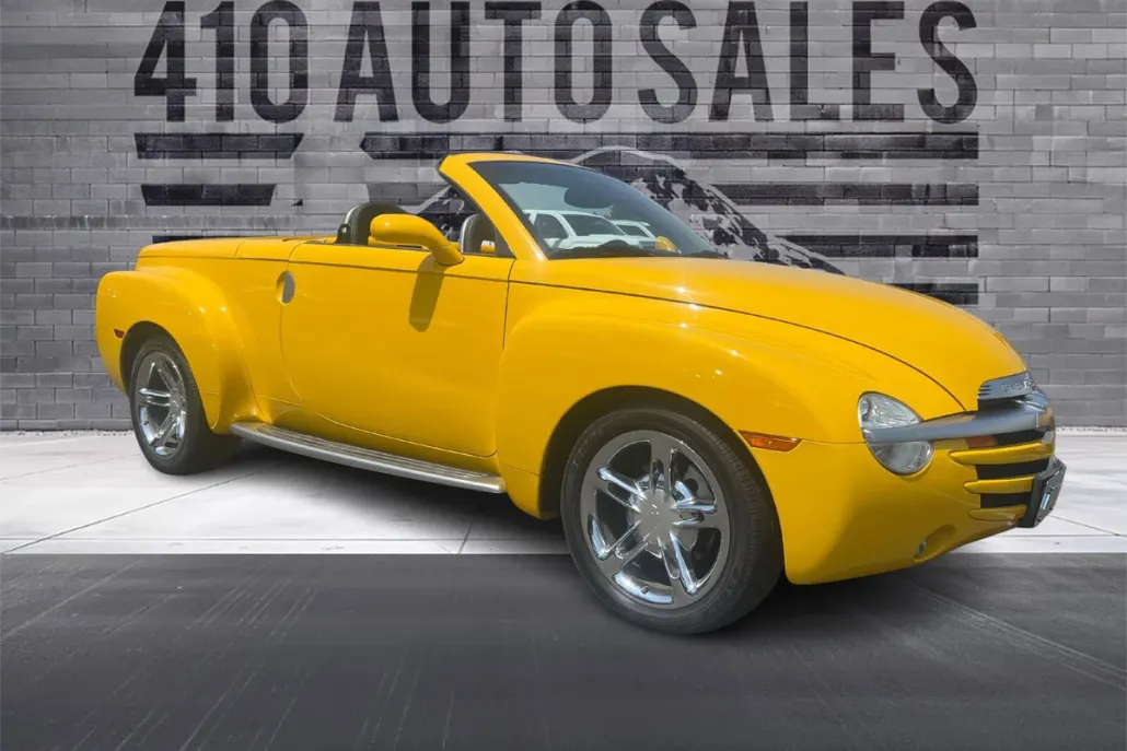2003 Chevrolet SSR photo 1