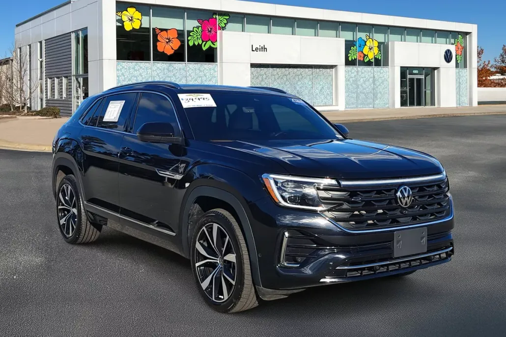 2024 Volkswagen Atlas Cross Sport SEL Premium R-Line photo 1