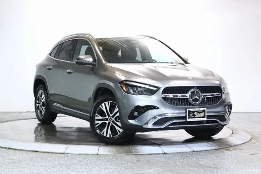2025 Mercedes Benz GLA 250 4MATIC photo 1