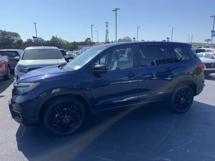 2019 Honda Passport Sport photo 1